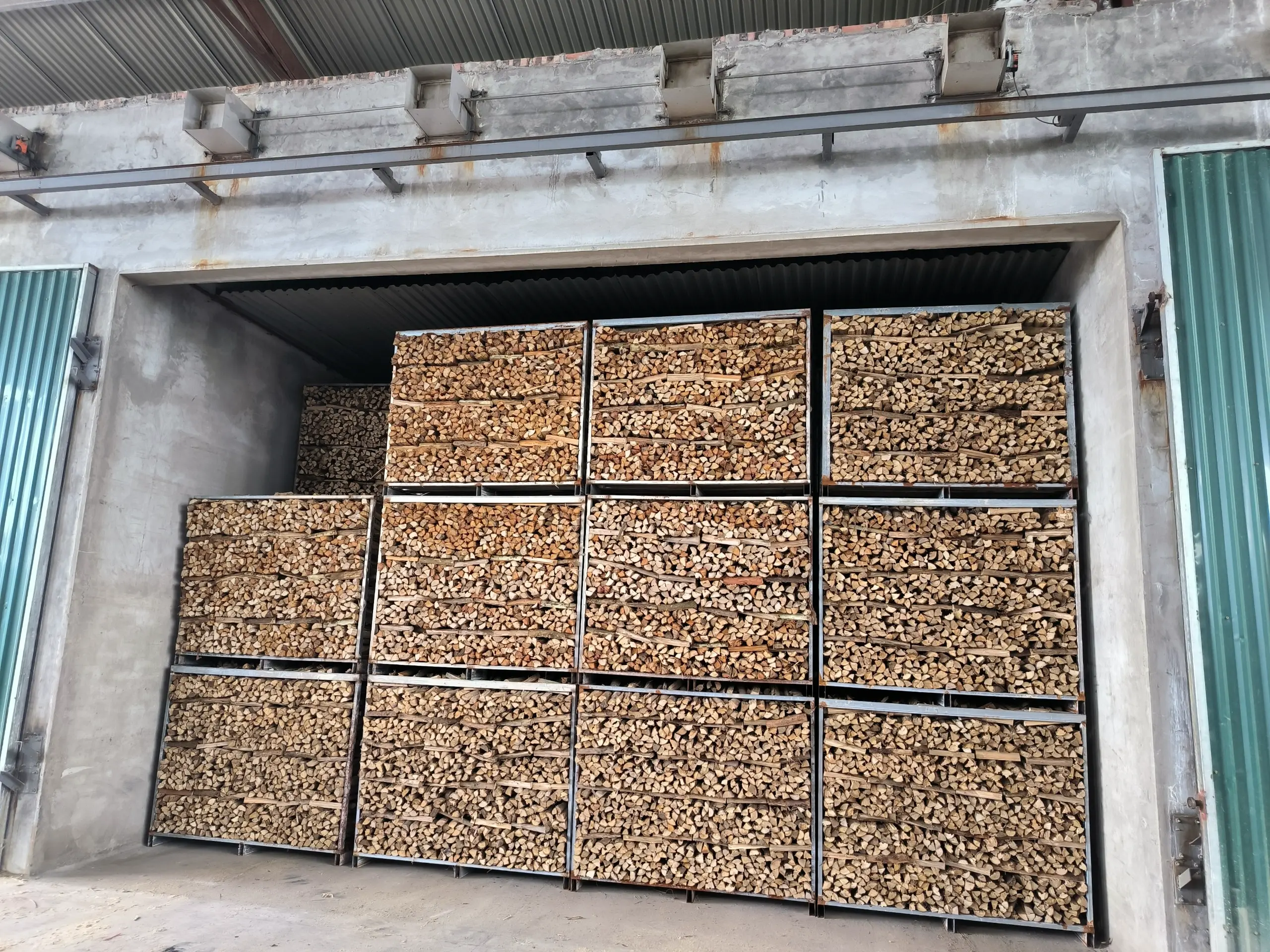 High Quality Camping Firewood Vietnam